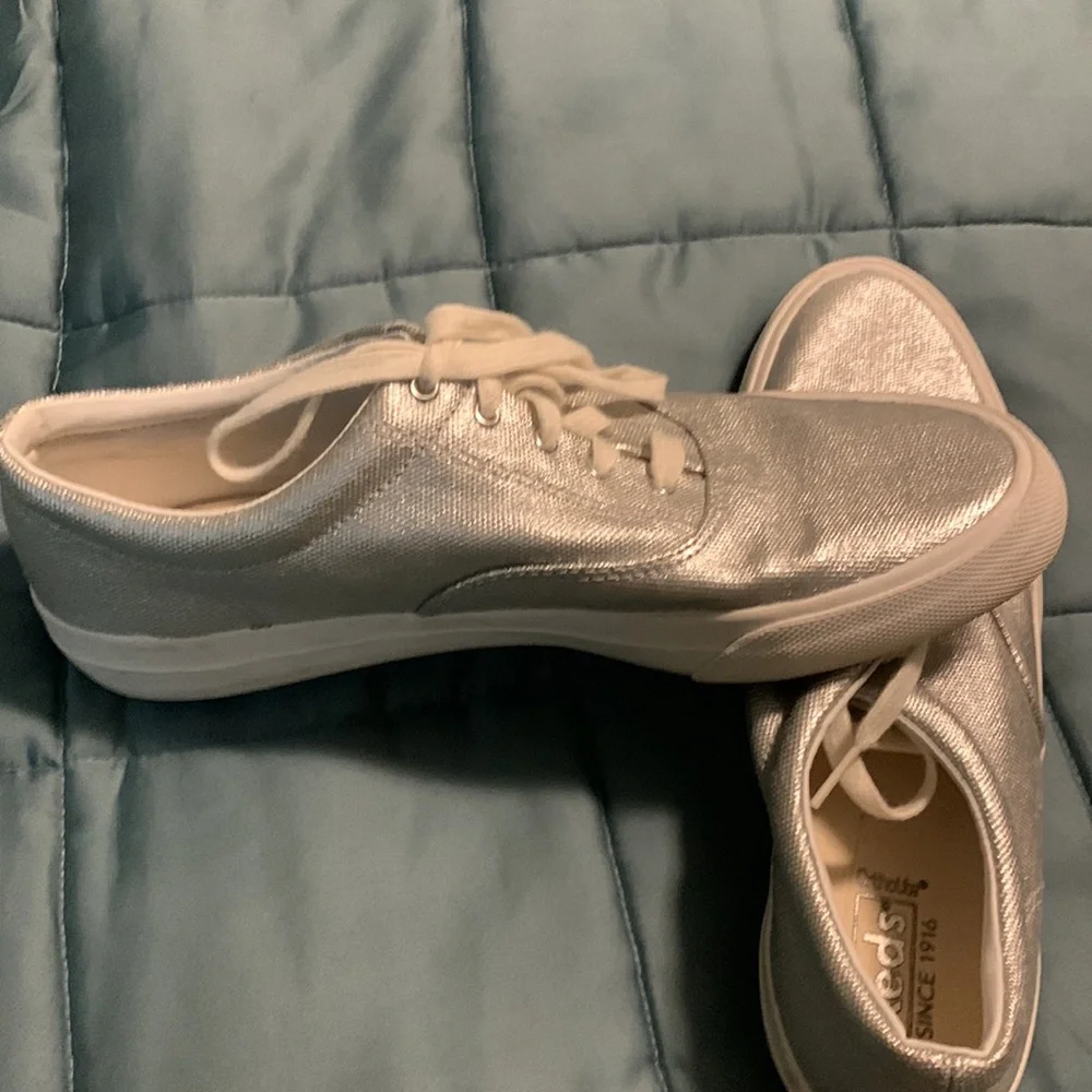 Fun Silver Keds - Picture 5 of 5